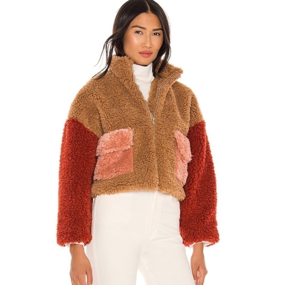 NEW Kendall + Kylie Revolve Sherpa Front Zipped Utility Jacket Caramel - Picture 3 of 7